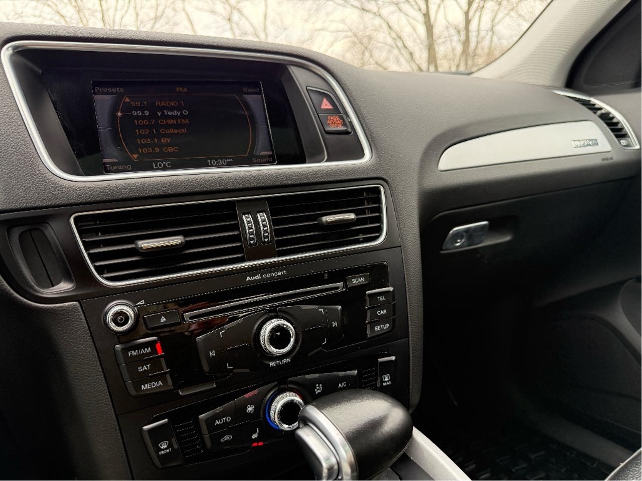 2017 Audi Q5 2.0T Komfort quattro CONVENIENCE PKG LEATHER Photo