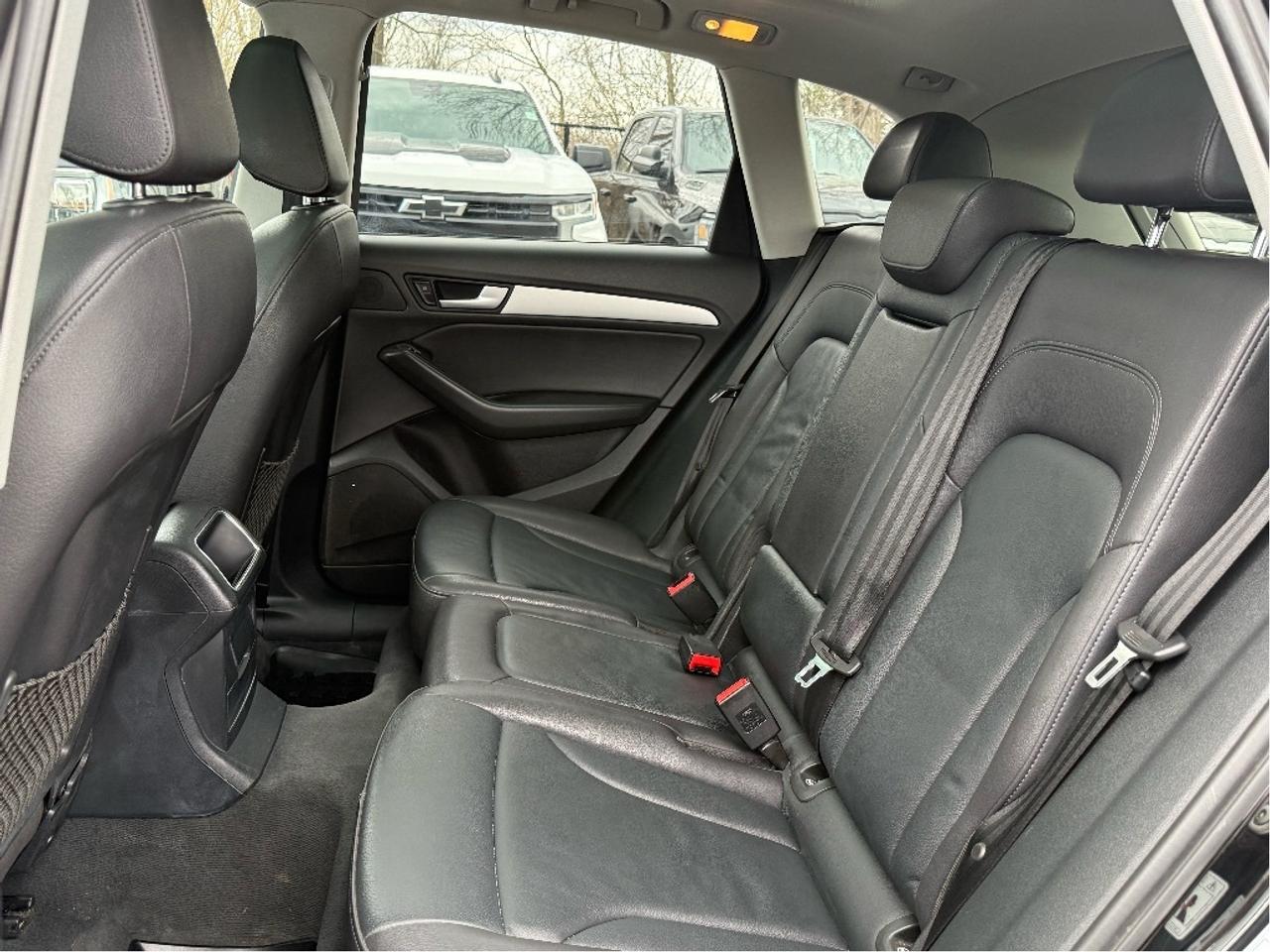 2017 Audi Q5 2.0T Komfort quattro CONVENIENCE PKG LEATHER Photo