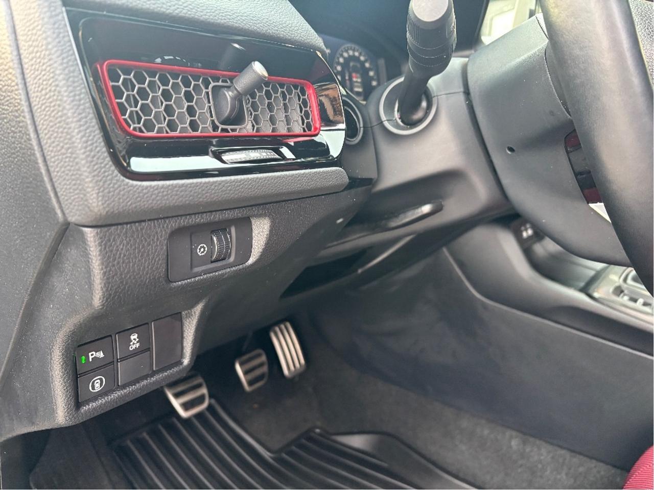 2024 Honda Civic Si MANUAL RED SPORT SEATS NAV ROOF ONE OWNER Photo