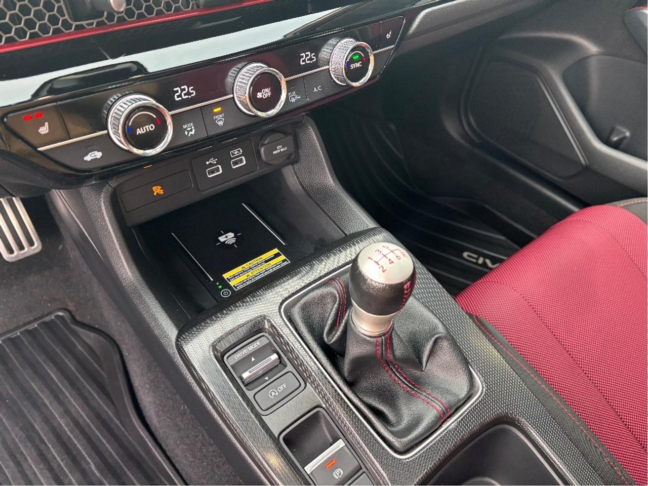 2024 Honda Civic Si MANUAL RED SPORT SEATS NAV ROOF ONE OWNER Photo