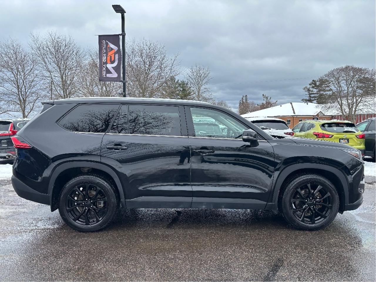 2024 Toyota Grand Highlander Limited AWD 7 PASS LEATHER NAV PANO ROOF Photo
