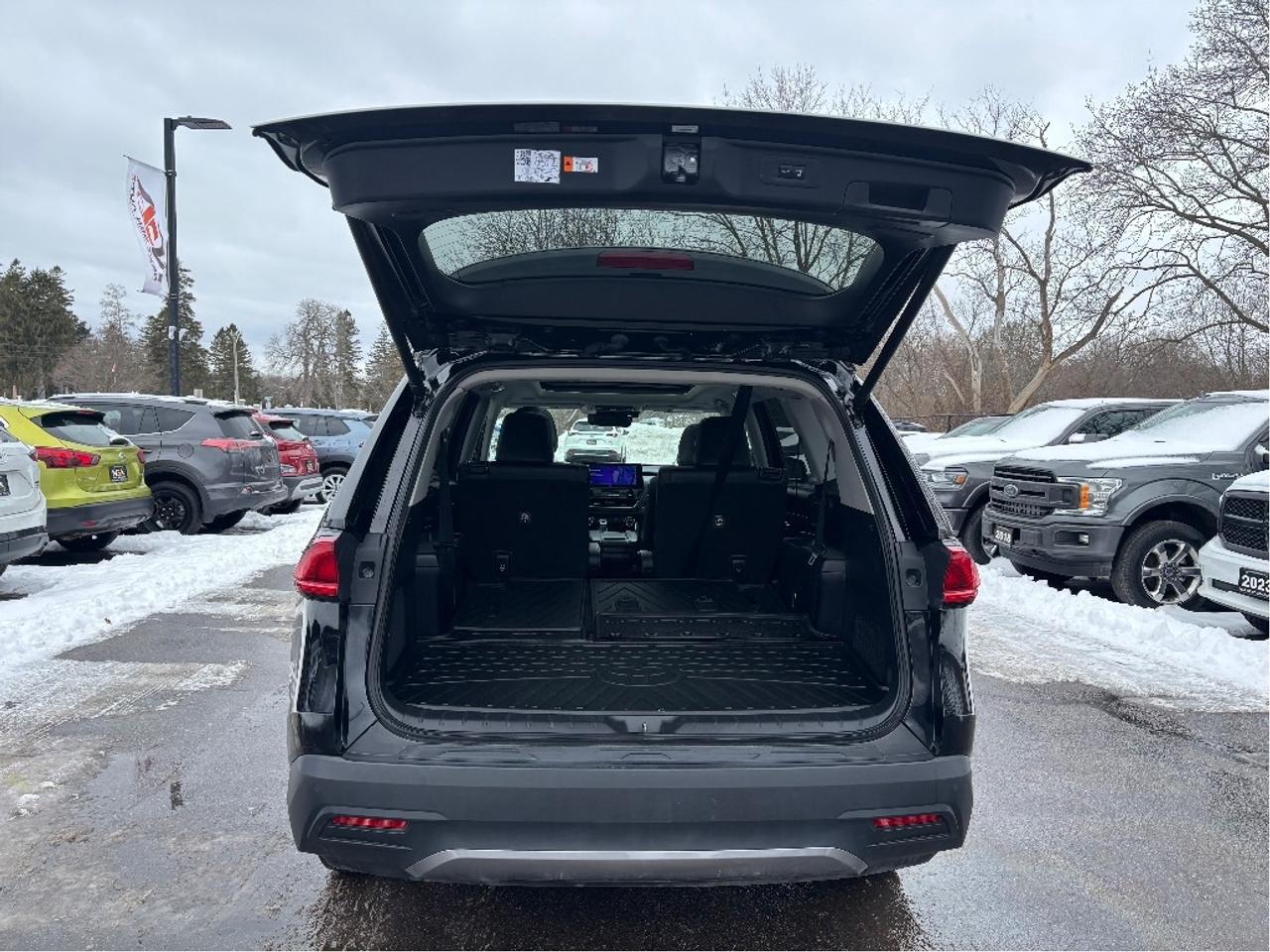 2024 Toyota Grand Highlander Limited AWD 7 PASS LEATHER NAV PANO ROOF Photo