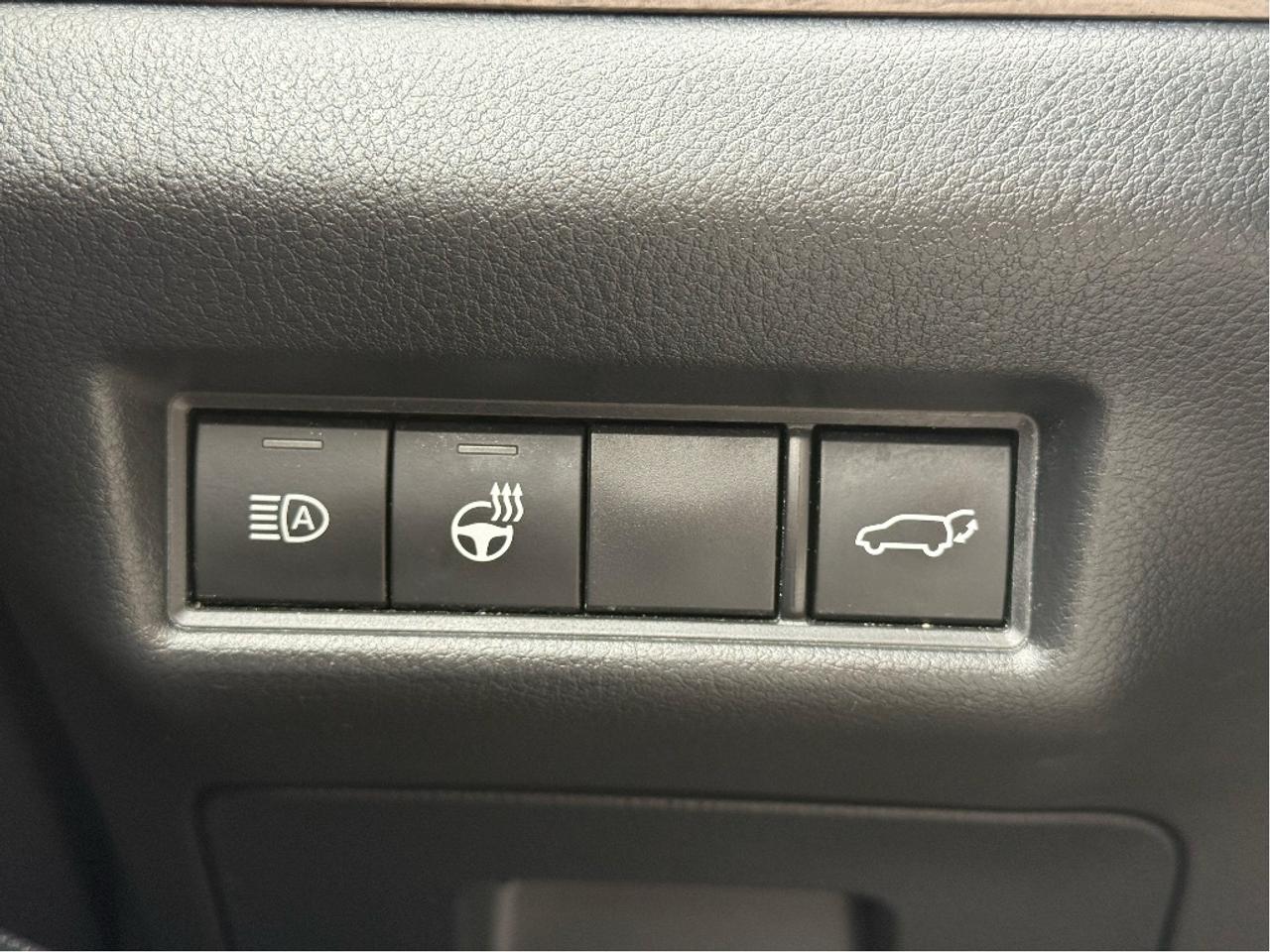 2024 Toyota Grand Highlander Limited AWD 7 PASS LEATHER NAV PANO ROOF Photo