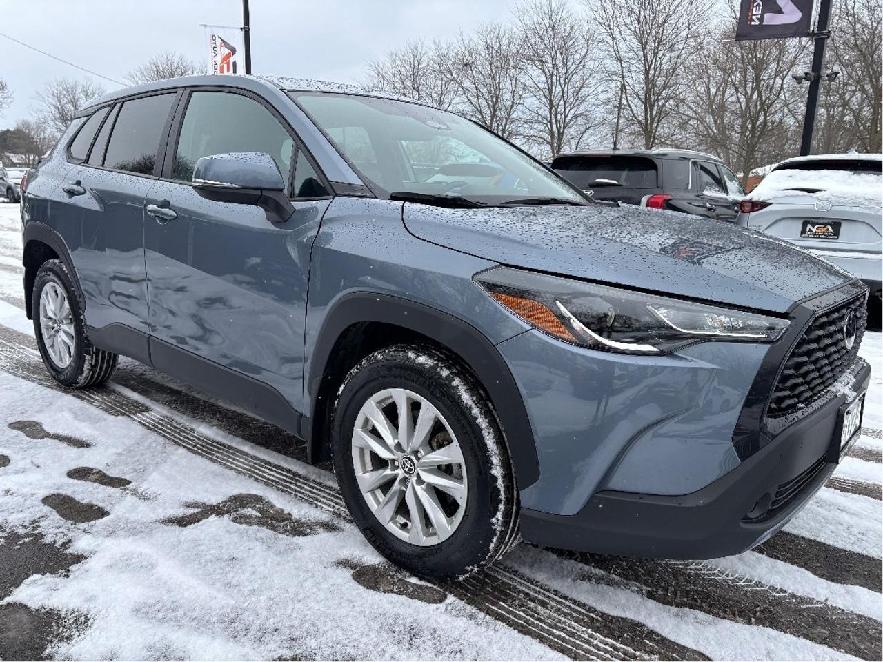 2024 Toyota Corolla Cross LE HEATED STEERING REMOTE STARTER CLEAN CARF Photo3