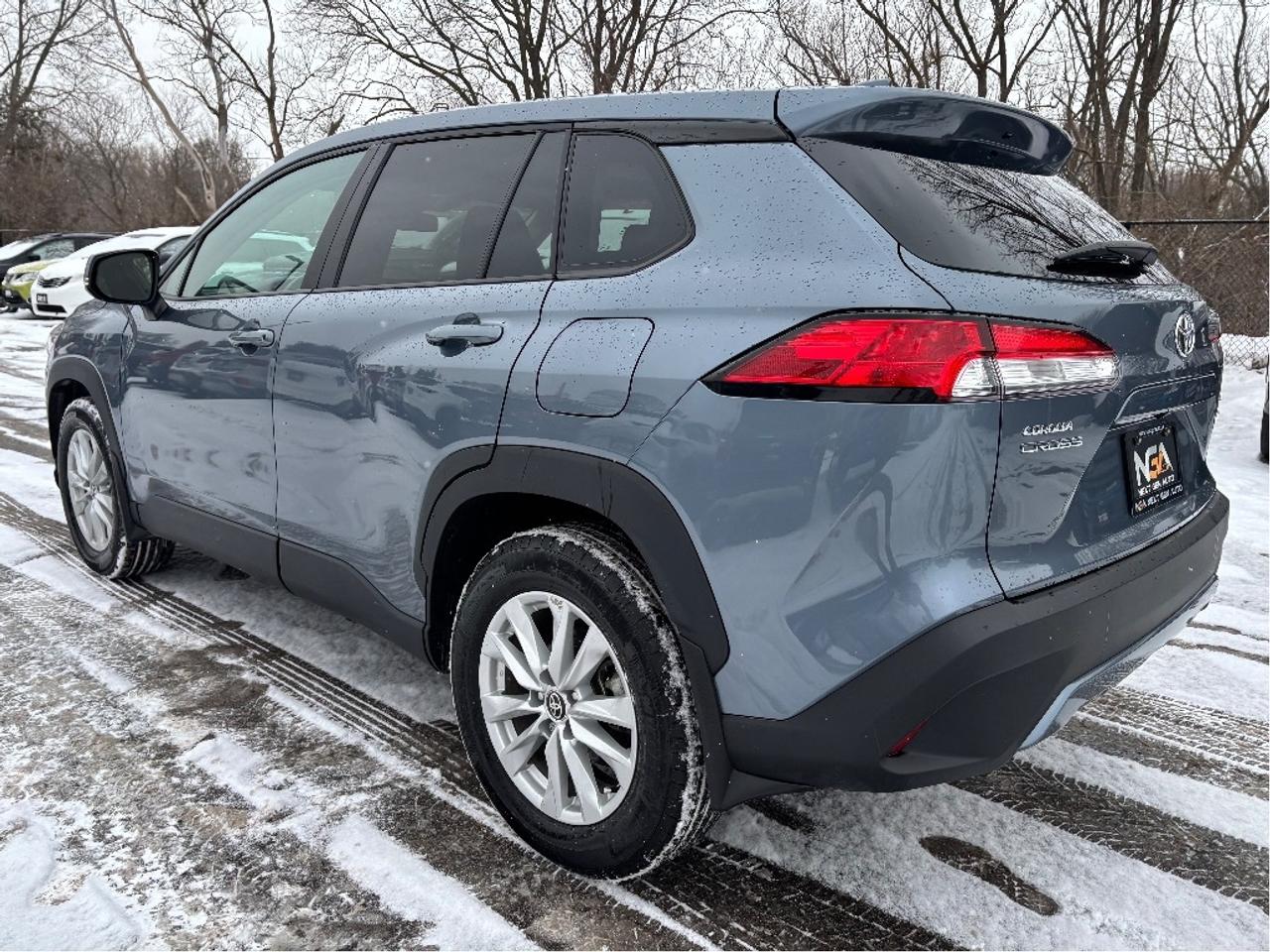 2024 Toyota Corolla Cross LE HEATED STEERING REMOTE STARTER CLEAN CARF Photo