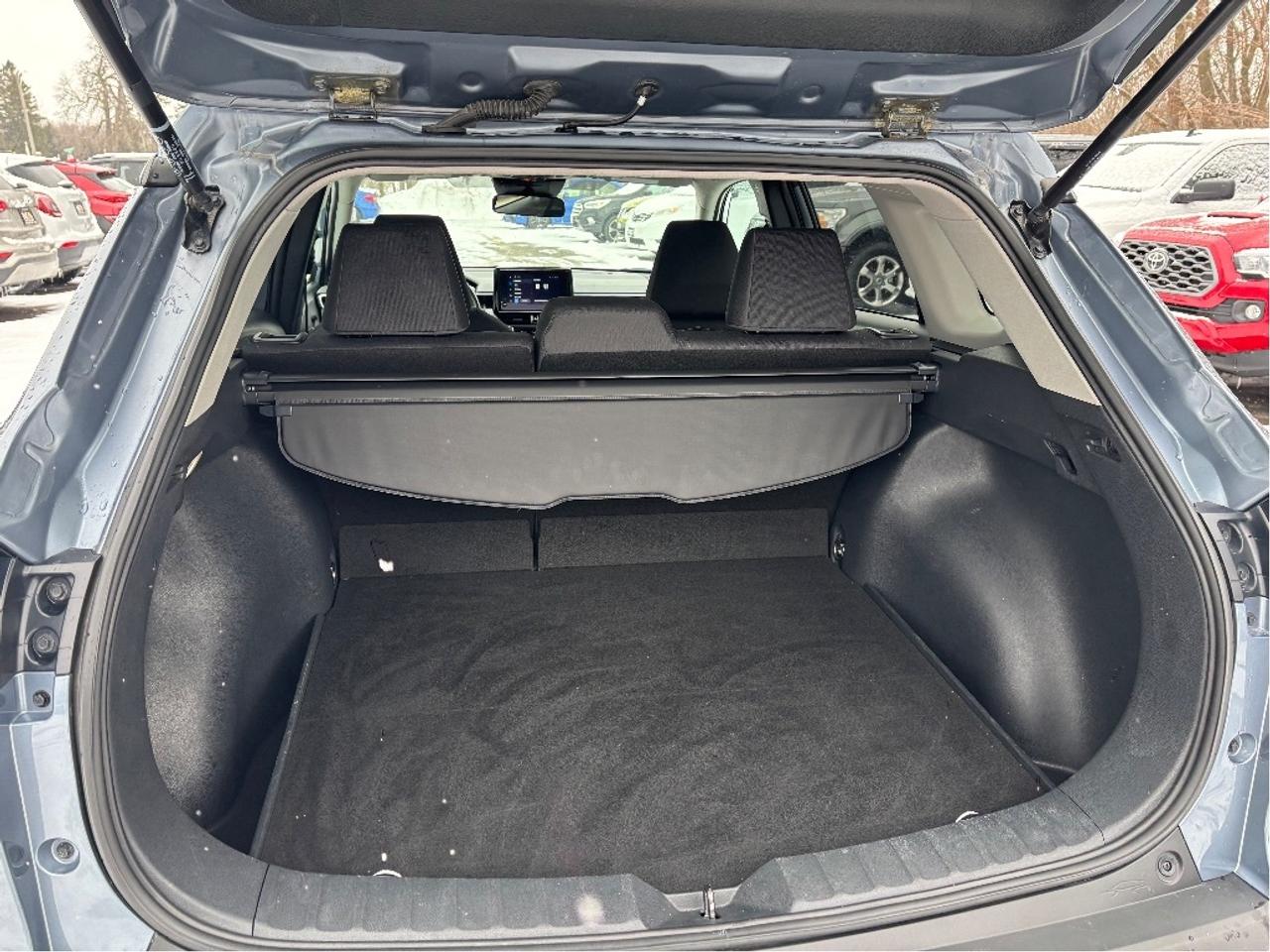 2024 Toyota Corolla Cross LE HEATED STEERING REMOTE STARTER CLEAN CARF Photo