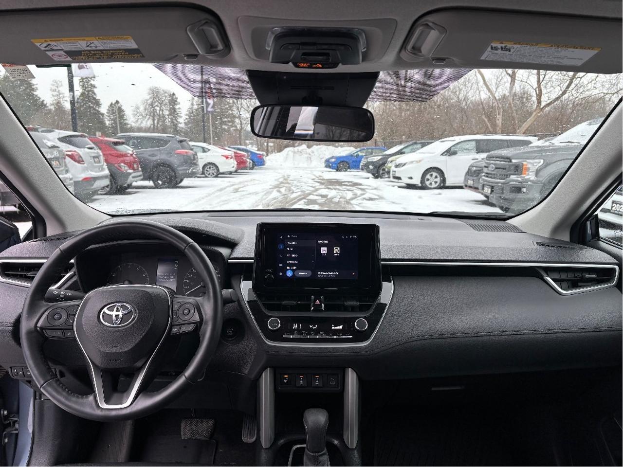 2024 Toyota Corolla Cross LE HEATED STEERING REMOTE STARTER CLEAN CARF Photo