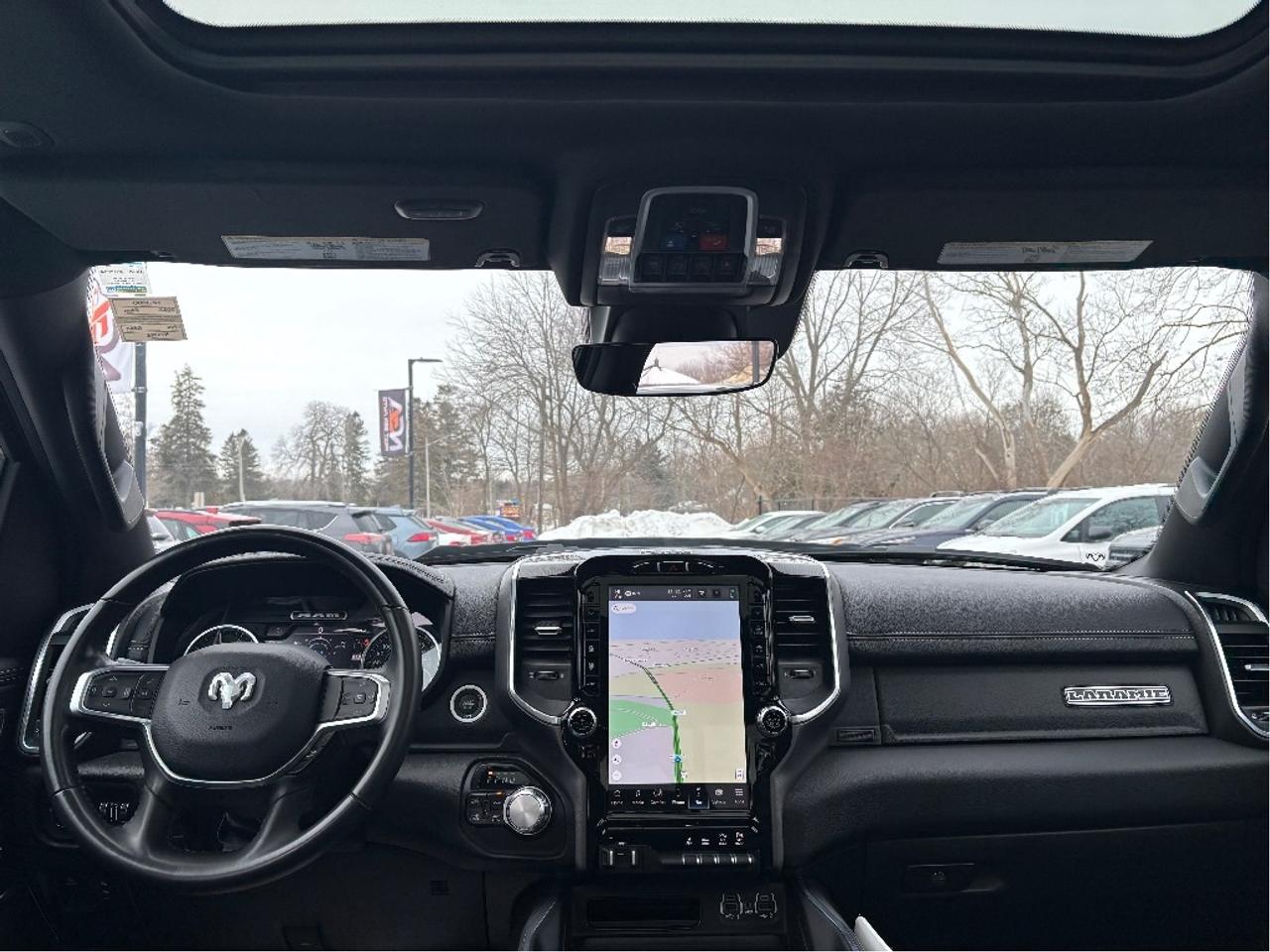 2022 RAM 1500 Laramie LEATHER 12 SCREEN NAV PANO ROOF Photo