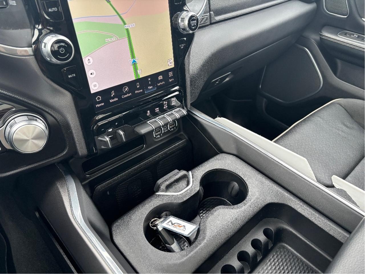 2022 RAM 1500 Laramie LEATHER 12 SCREEN NAV PANO ROOF Photo