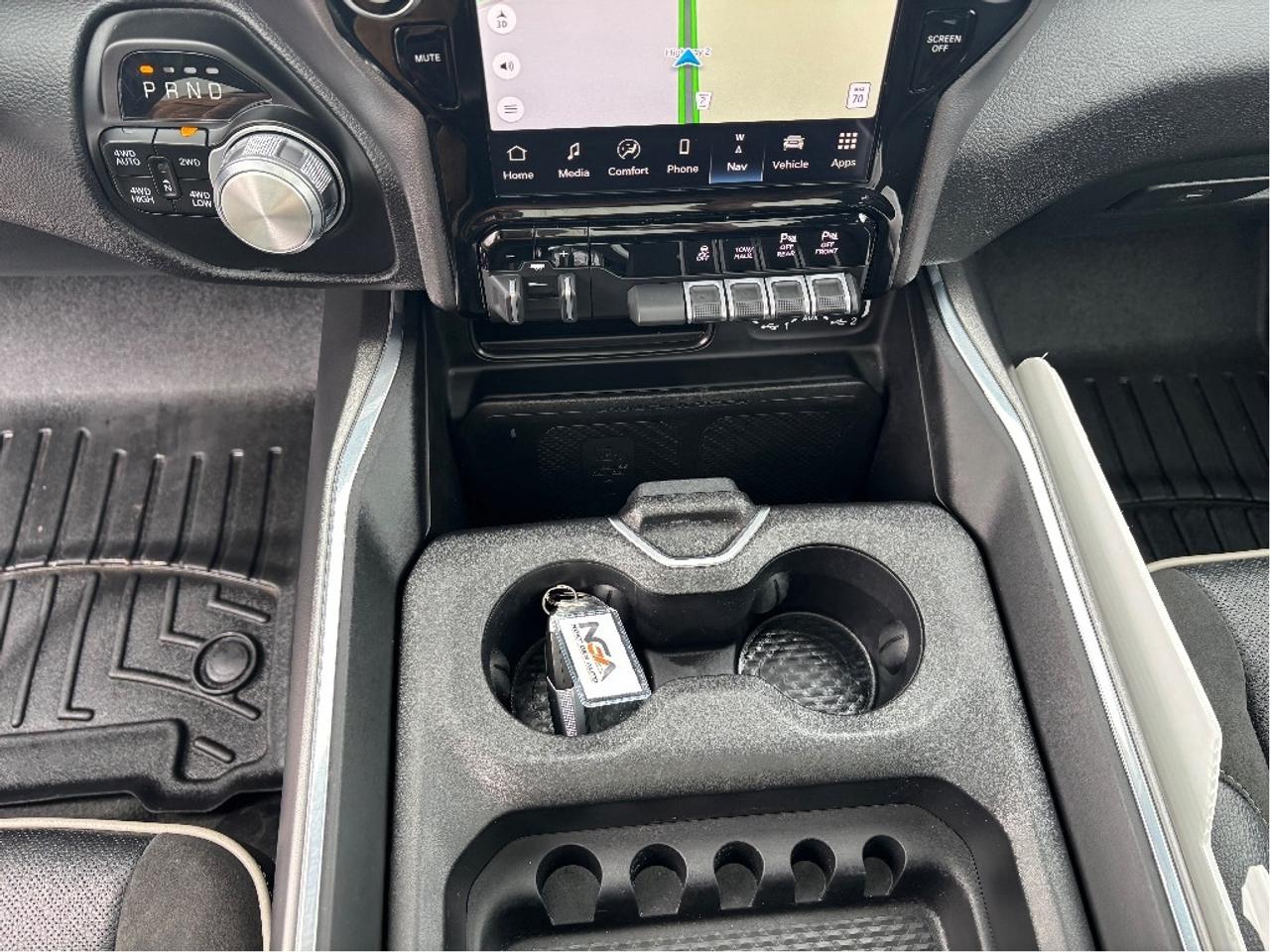 2022 RAM 1500 Laramie LEATHER 12 SCREEN NAV PANO ROOF Photo