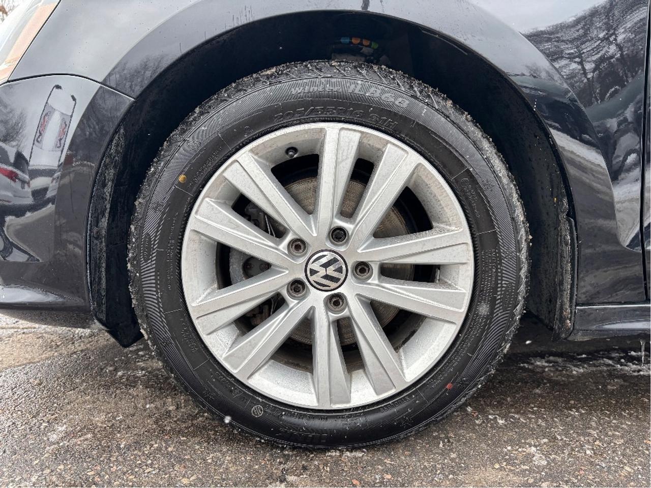 2017 Volkswagen Jetta Wolfsburg POWER HEATED SEATS ROOF CLEAN CARF Photo