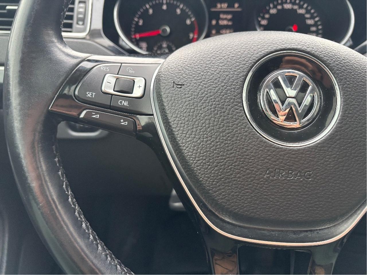 2017 Volkswagen Jetta Wolfsburg POWER HEATED SEATS ROOF CLEAN CARF Photo