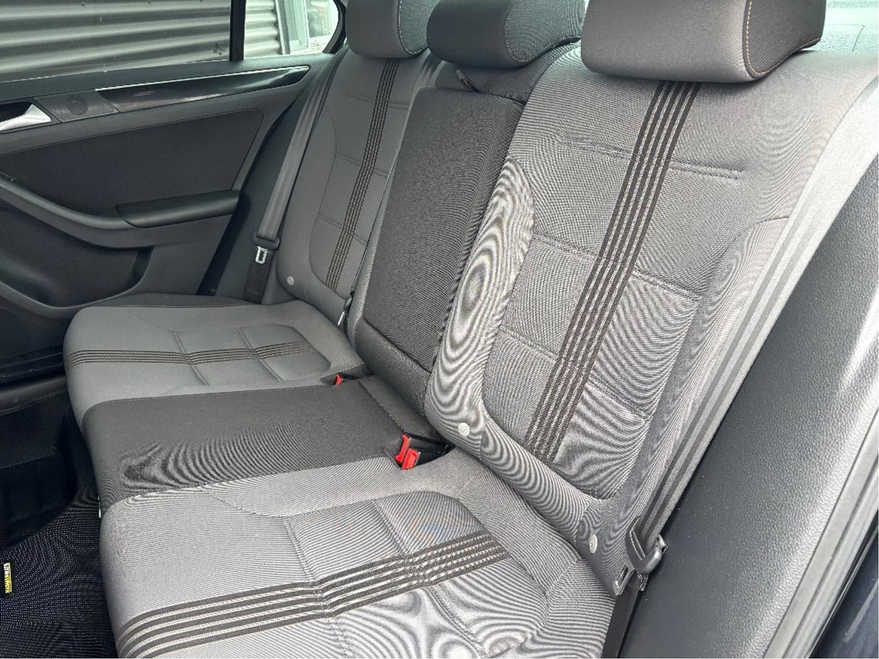 2017 Volkswagen Jetta Wolfsburg POWER HEATED SEATS ROOF CLEAN CARF Photo