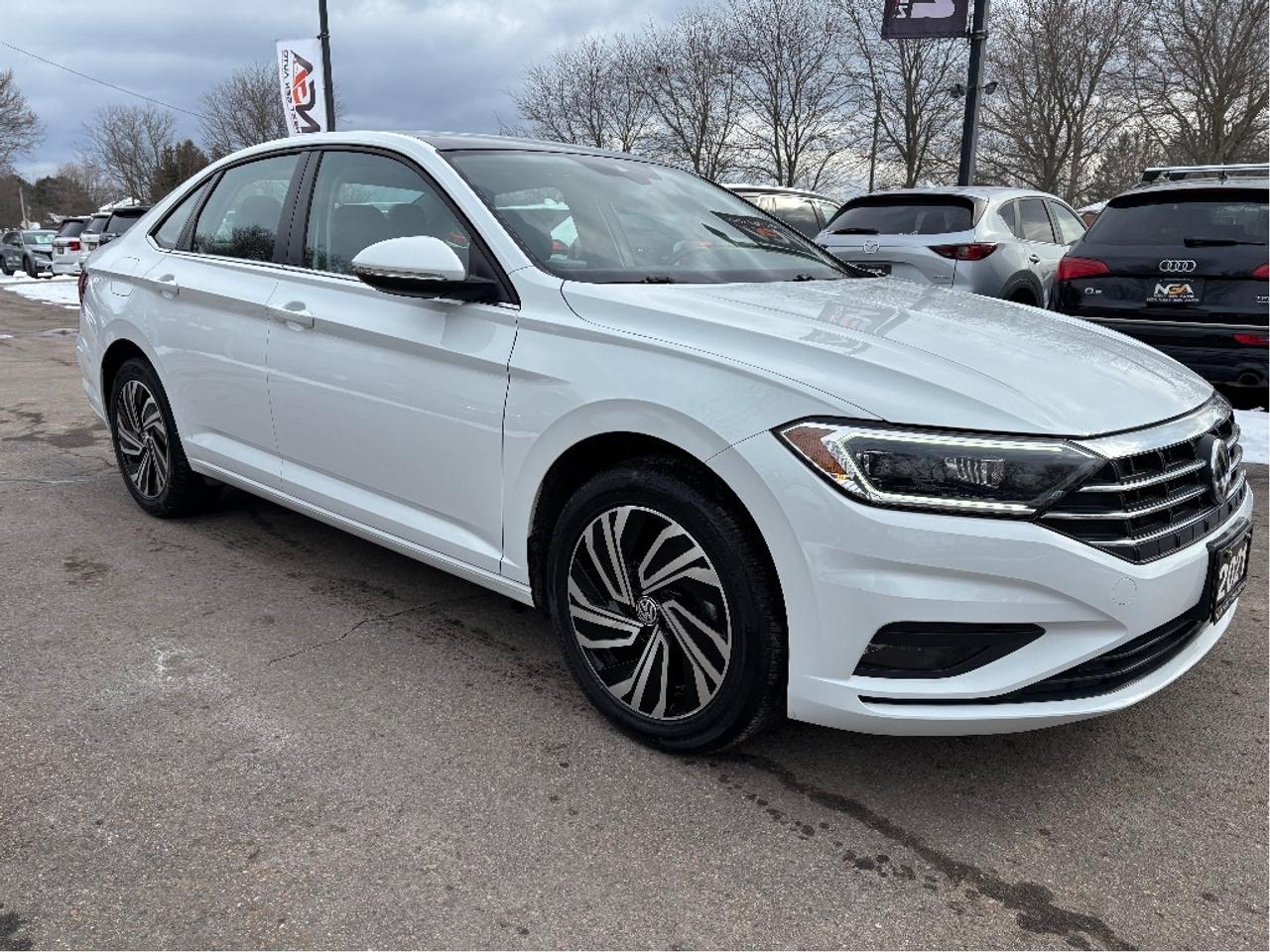 2021 Volkswagen Jetta Execline LEATHER ROOF NAV MEMORY SEATS C Photo3