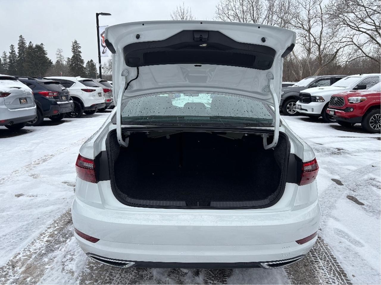 2021 Volkswagen Jetta Execline LEATHER ROOF NAV MEMORY SEATS C Photo