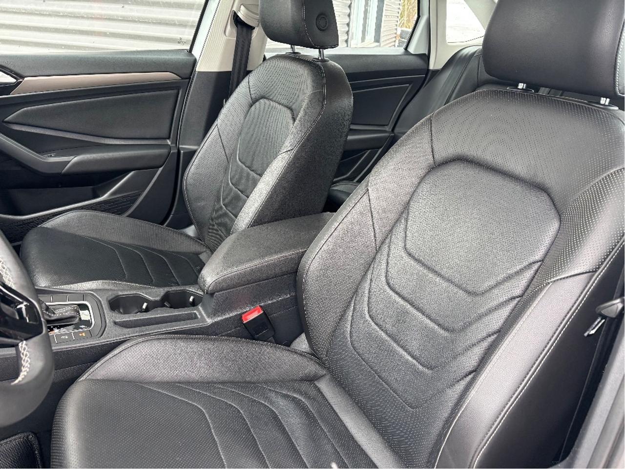 2021 Volkswagen Jetta Execline LEATHER ROOF NAV MEMORY SEATS C Photo