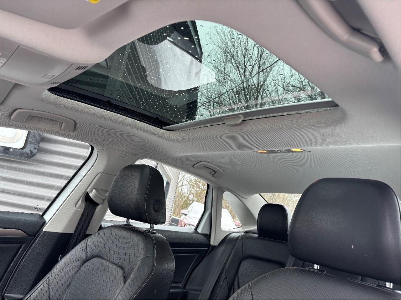 2021 Volkswagen Jetta Execline LEATHER ROOF NAV MEMORY SEATS C Photo