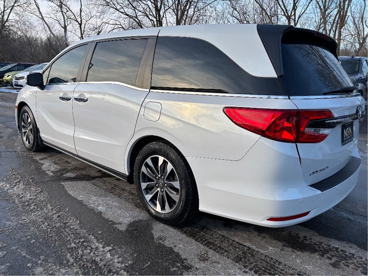 2023 Honda Odyssey EX-L 8 PASS LEATHER MEMORY SEATS ROOF ON Photo