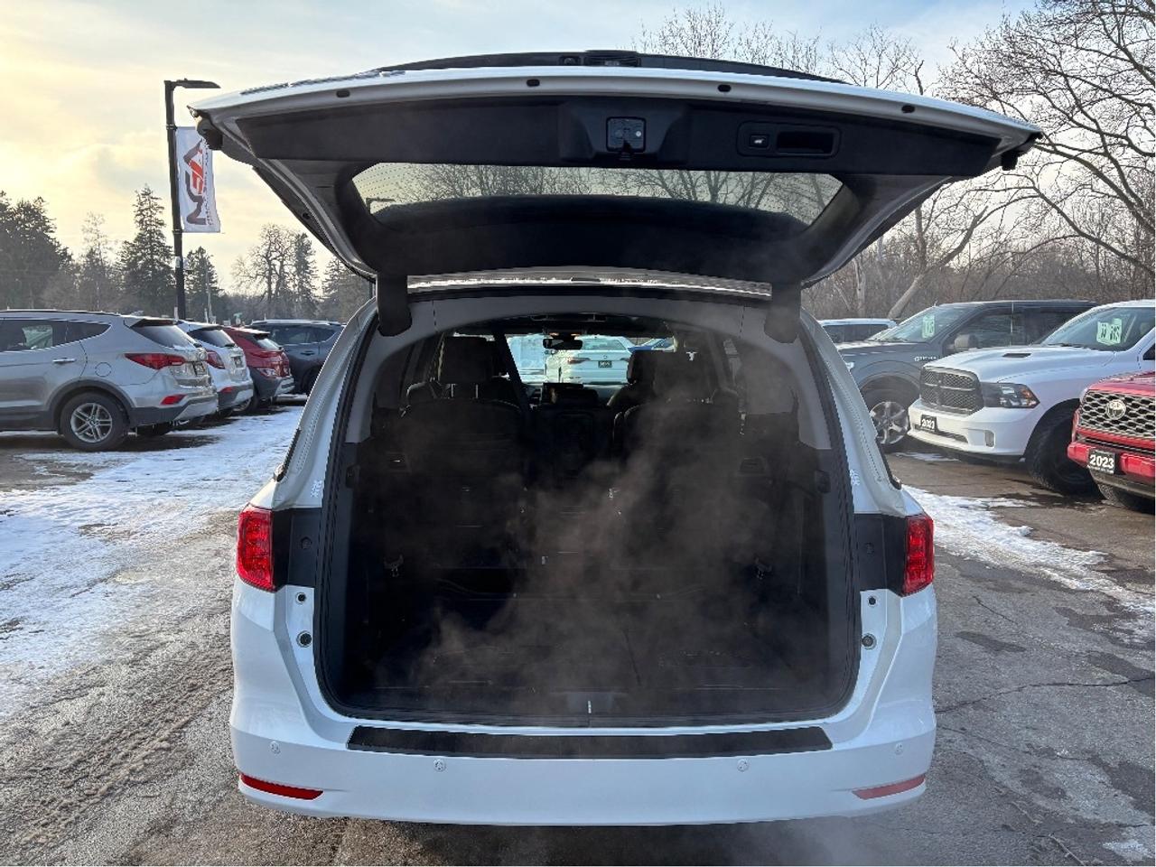 2023 Honda Odyssey EX-L 8 PASS LEATHER MEMORY SEATS ROOF ON Photo