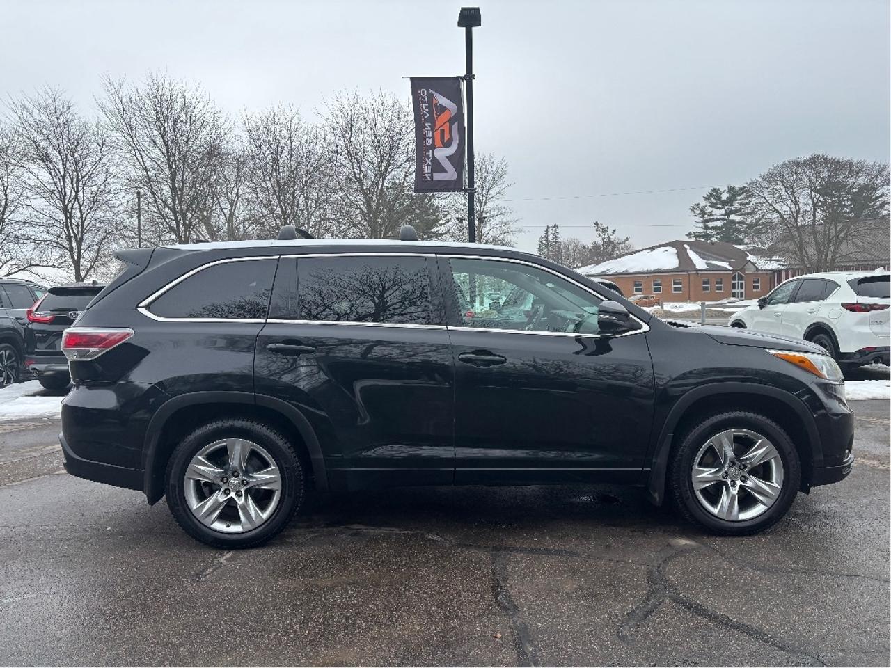 2015 Toyota Highlander Limited AWD 7 PASS LEATHER NAV ROOF ONE Photo