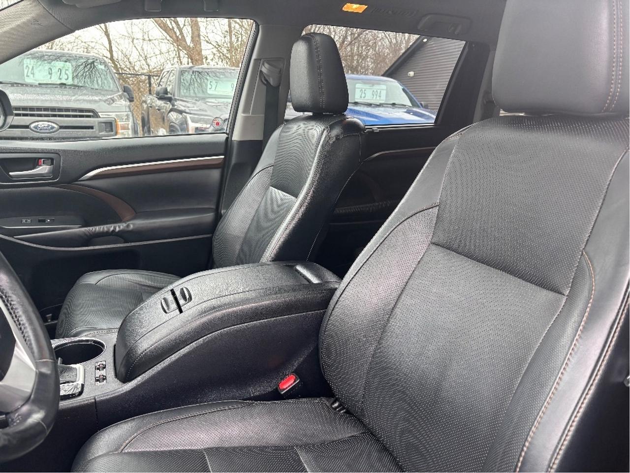 2015 Toyota Highlander Limited AWD 7 PASS LEATHER NAV ROOF ONE Photo