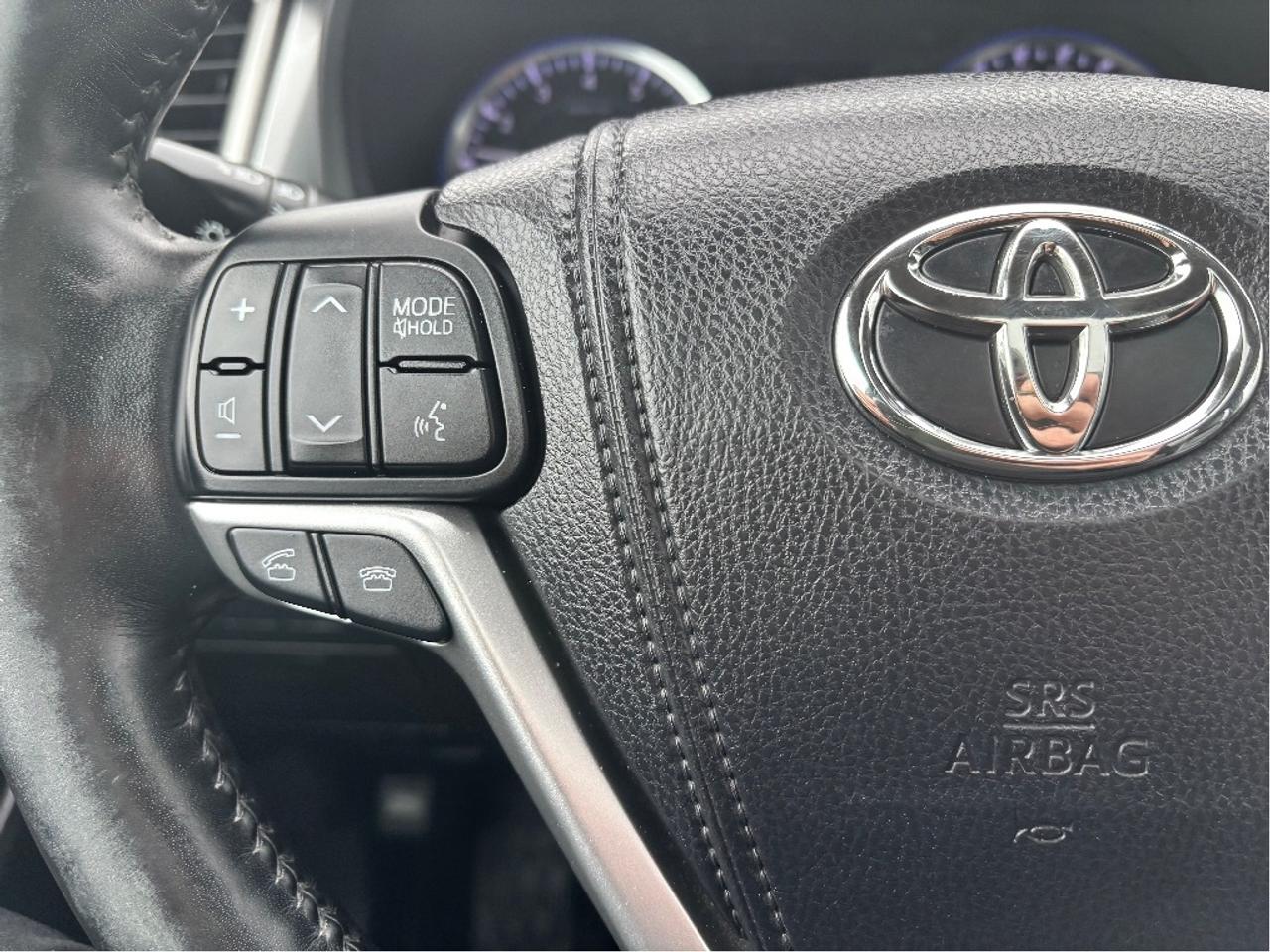 2015 Toyota Highlander Limited AWD 7 PASS LEATHER NAV ROOF ONE Photo