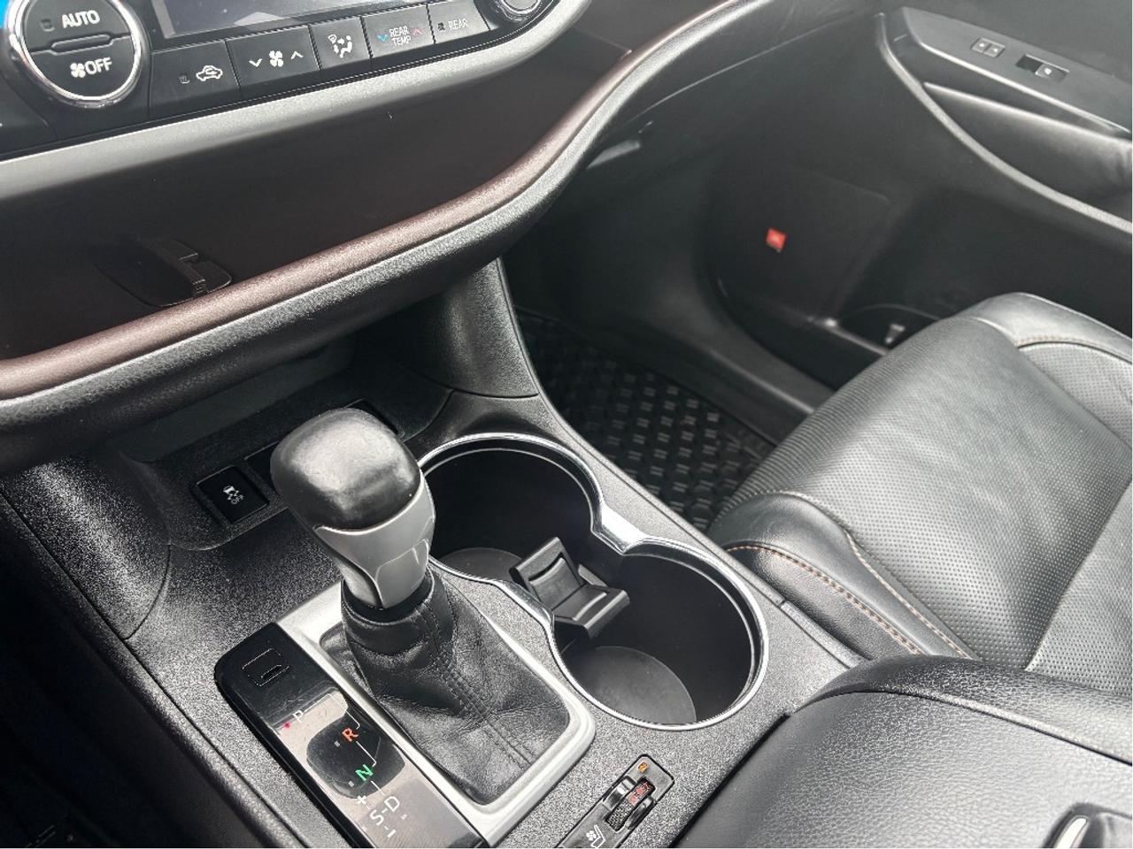 2015 Toyota Highlander Limited AWD 7 PASS LEATHER NAV ROOF ONE Photo