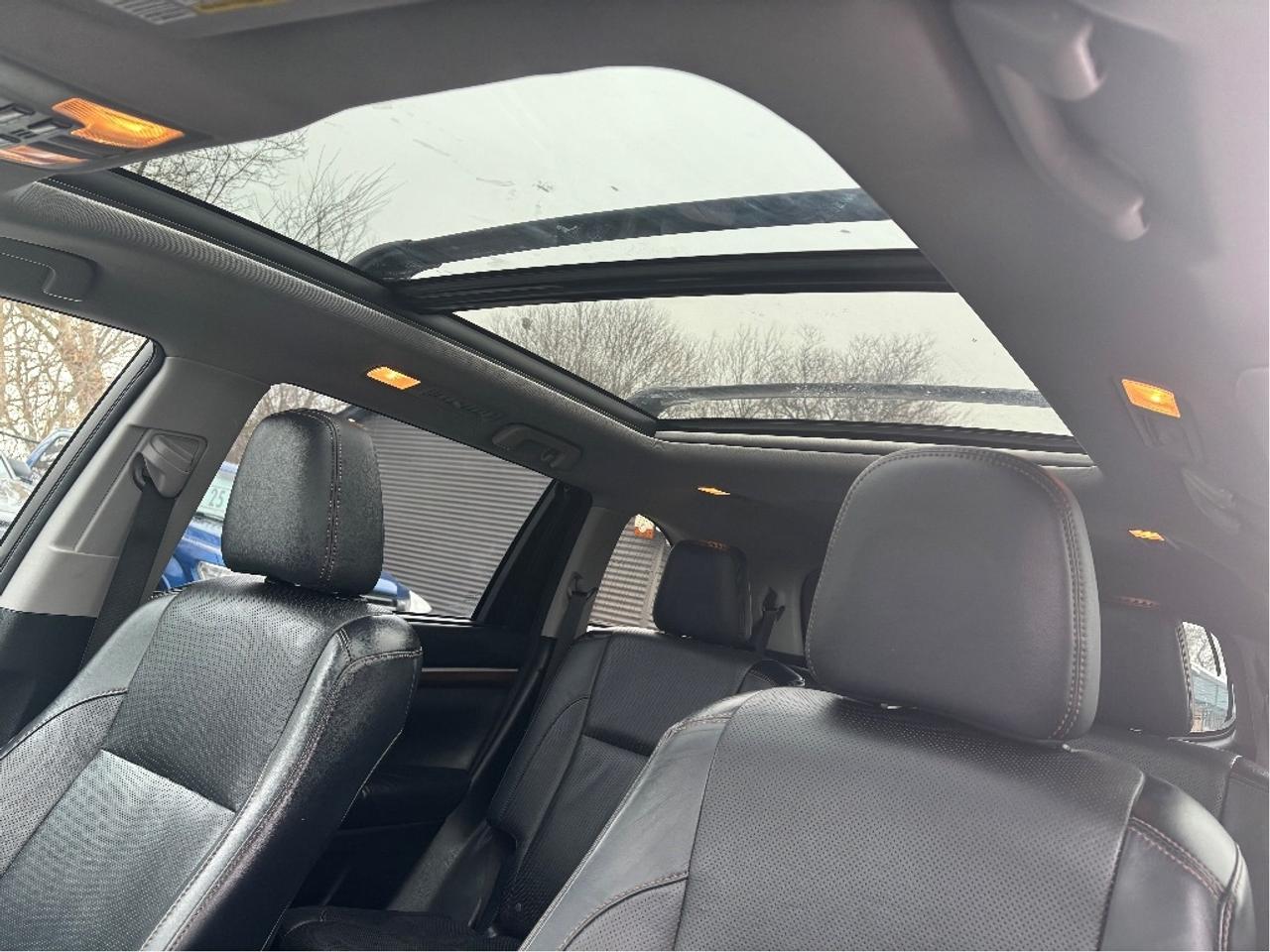 2015 Toyota Highlander Limited AWD 7 PASS LEATHER NAV ROOF ONE Photo