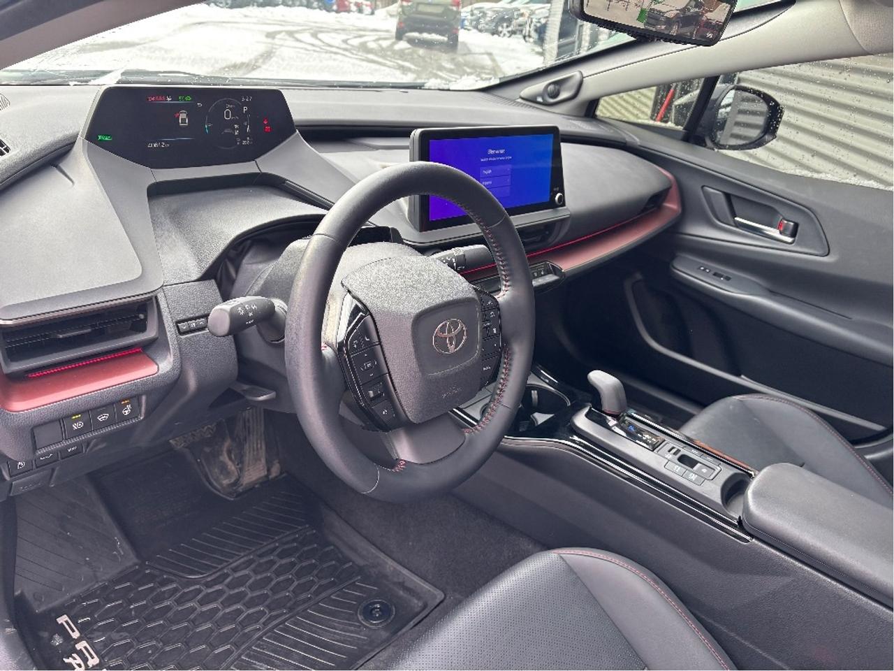 2024 Toyota Prius Prime XSE Premium LEATHER PANO ROOF ONE OWNER CL Photo