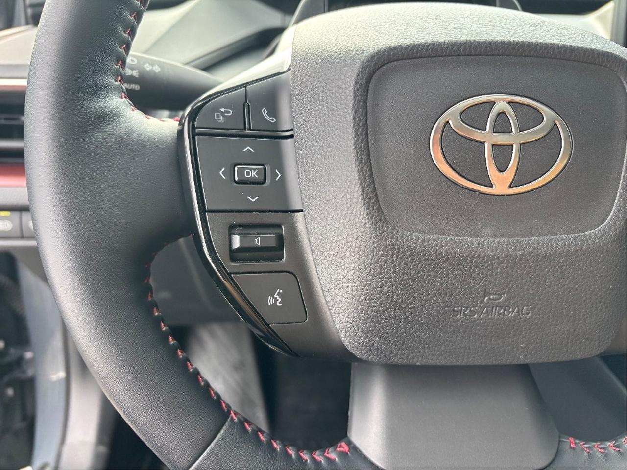 2024 Toyota Prius Prime XSE Premium LEATHER PANO ROOF ONE OWNER CL Photo