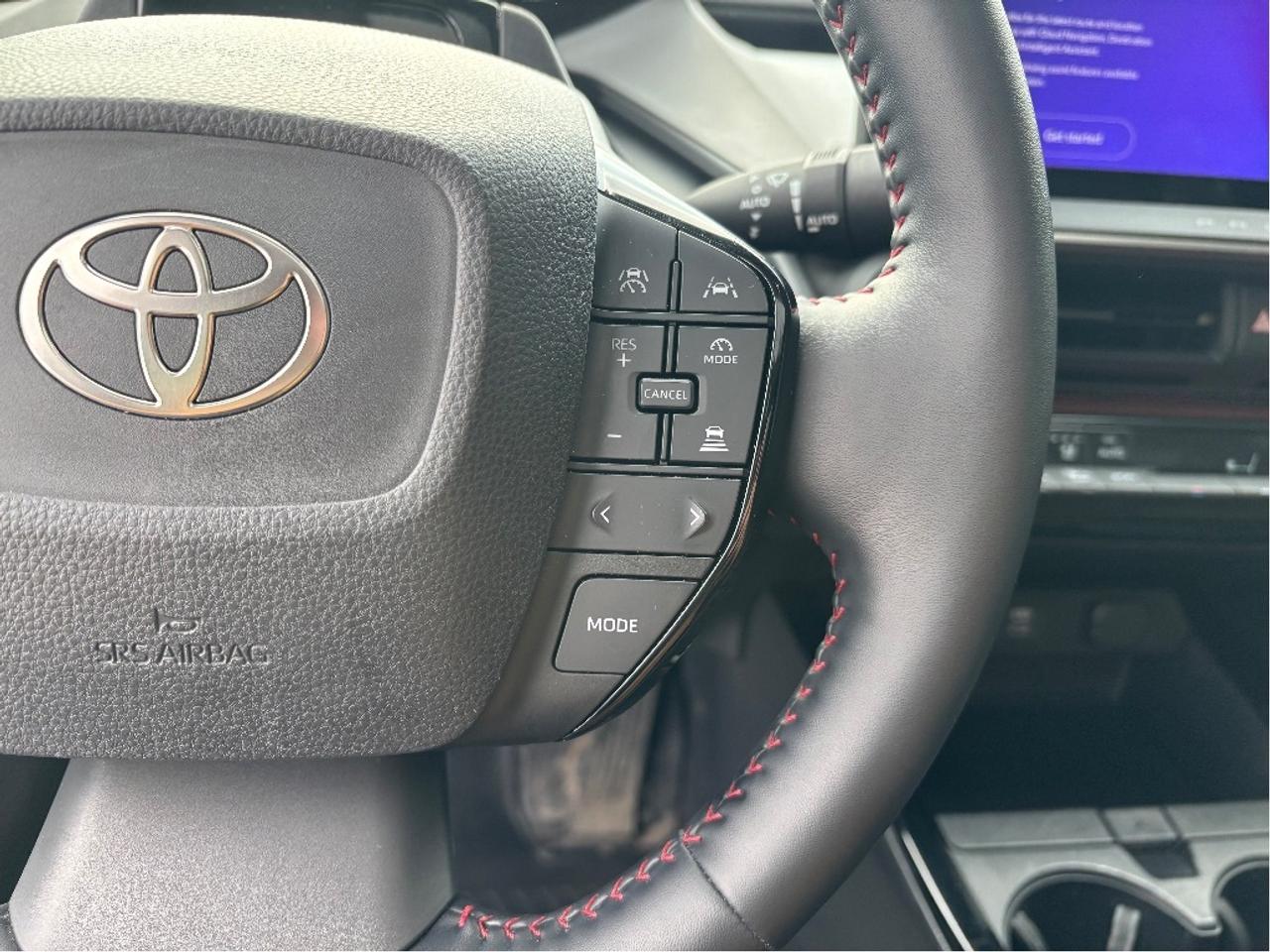 2024 Toyota Prius Prime XSE Premium LEATHER PANO ROOF ONE OWNER CL Photo