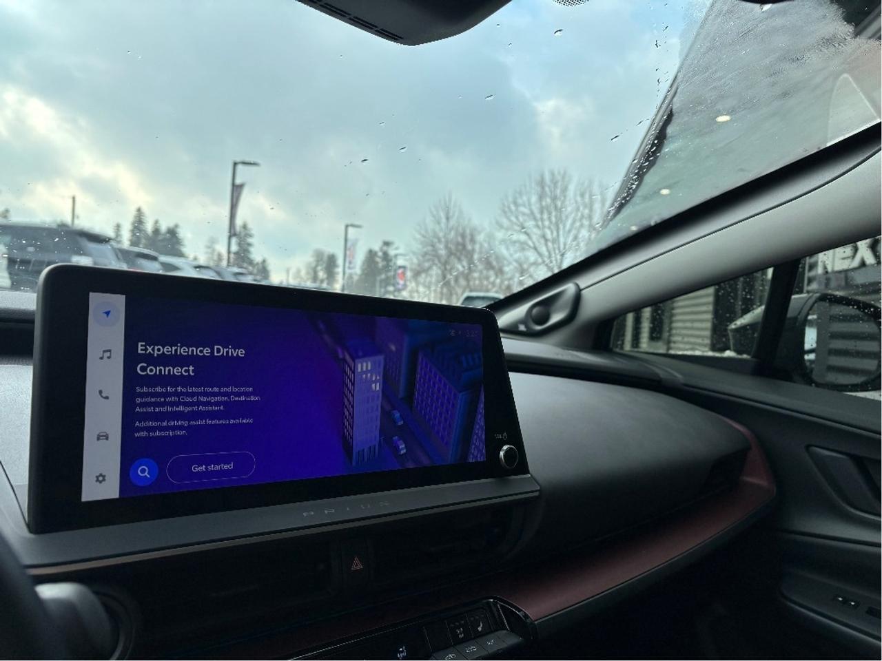 2024 Toyota Prius Prime XSE Premium LEATHER PANO ROOF ONE OWNER CL Photo