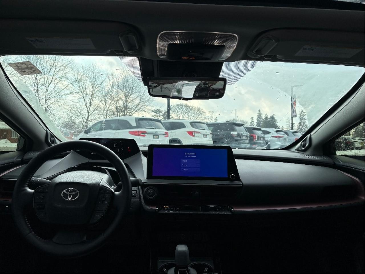 2024 Toyota Prius Prime XSE Premium LEATHER PANO ROOF ONE OWNER CL Photo