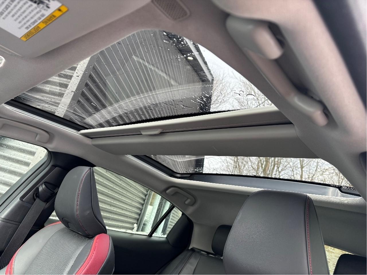 2024 Toyota Prius Prime XSE Premium LEATHER PANO ROOF ONE OWNER CL Photo