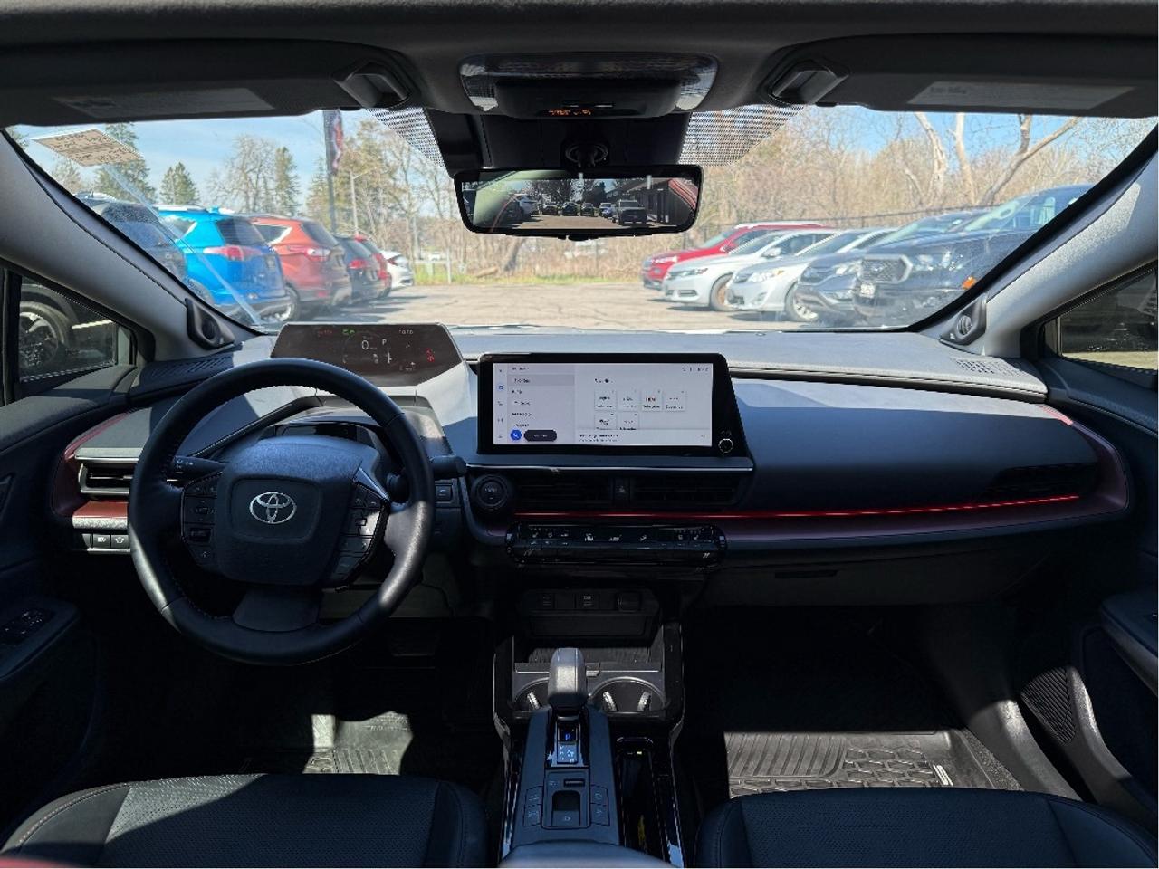2024 Toyota Prius Prime XSE Premium LEATHER PANO ROOF ONE OWNER CLEAN Photo