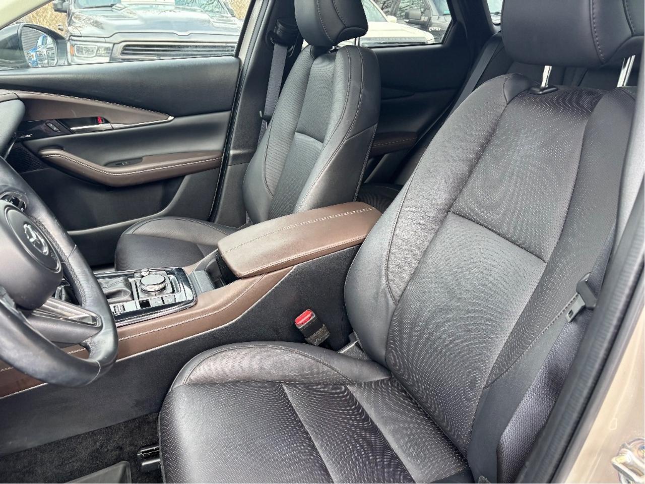 2024 Mazda CX-30 GT AWD LEATHER NAV ROOF CLEAN CARFAX Photo