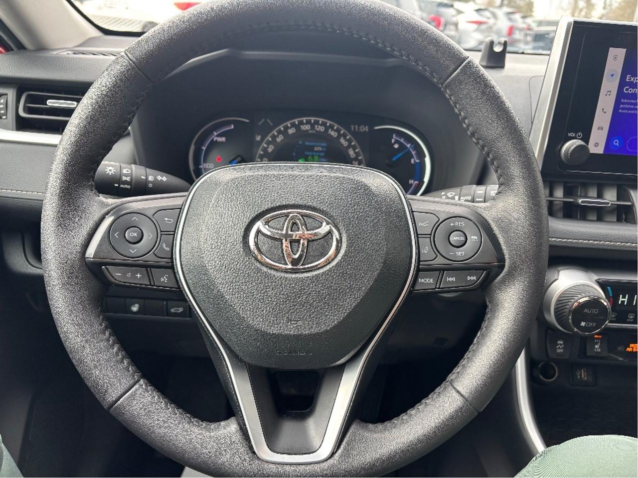 2024 Toyota RAV4 Hybrid XLE PREMIUM AWD LEATHER ROOF HEATED STEERING Photo