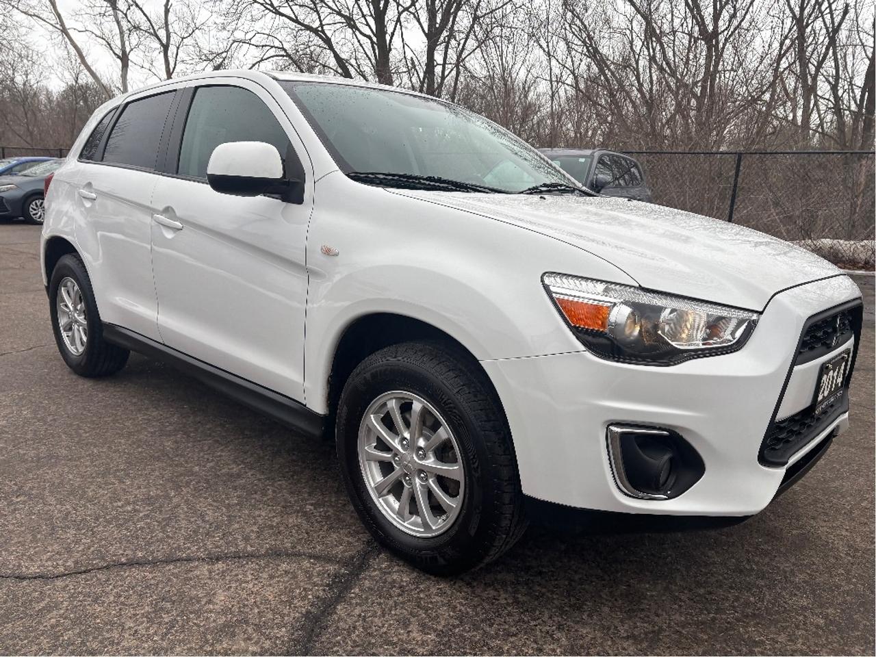 2014 Mitsubishi RVR SE Photo3