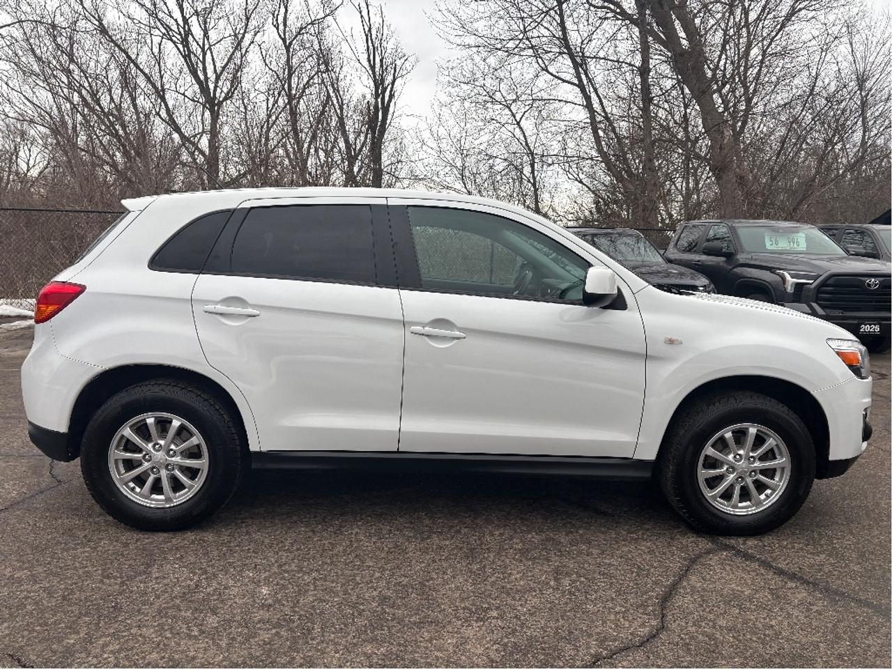 2014 Mitsubishi RVR SE Photo