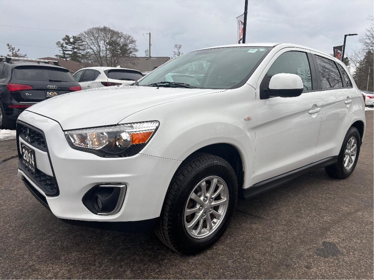 2014 Mitsubishi RVR SE Photo