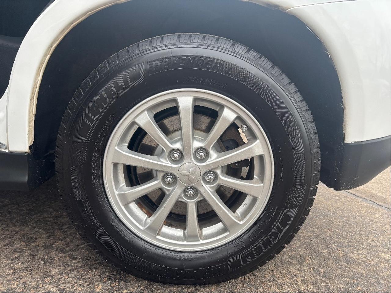 2014 Mitsubishi RVR SE Photo