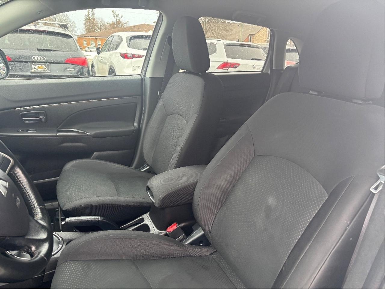 2014 Mitsubishi RVR SE Photo