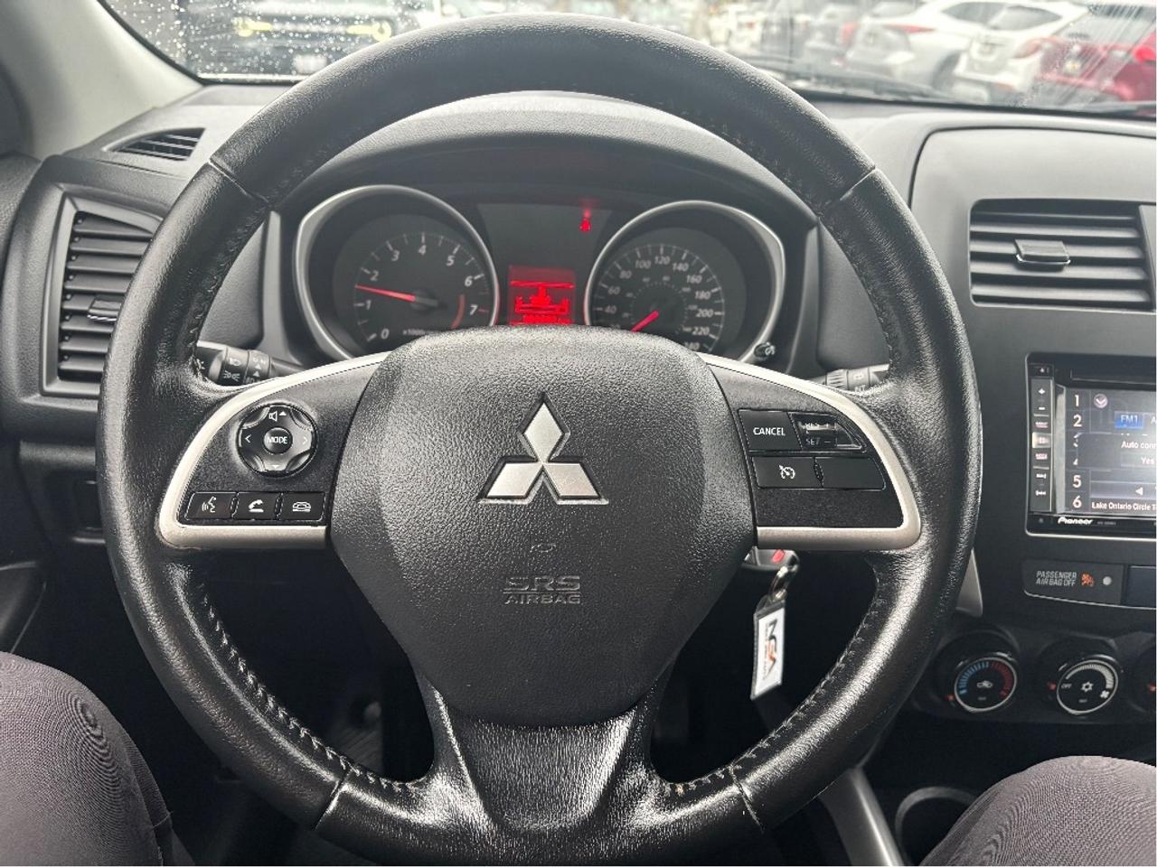 2014 Mitsubishi RVR SE Photo