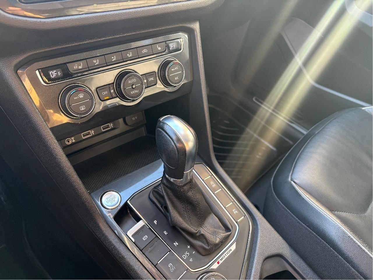 2018 Volkswagen Tiguan Highline 4MOTION Photo