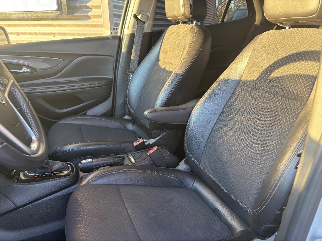 2022 Buick Encore Preferred Photo