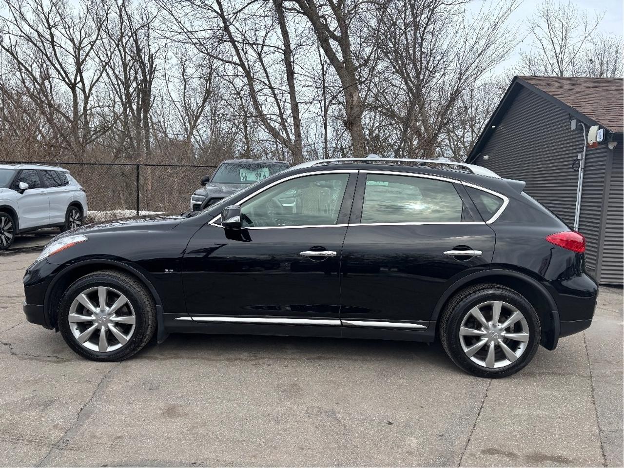 2017 Infiniti QX50 BASE Photo