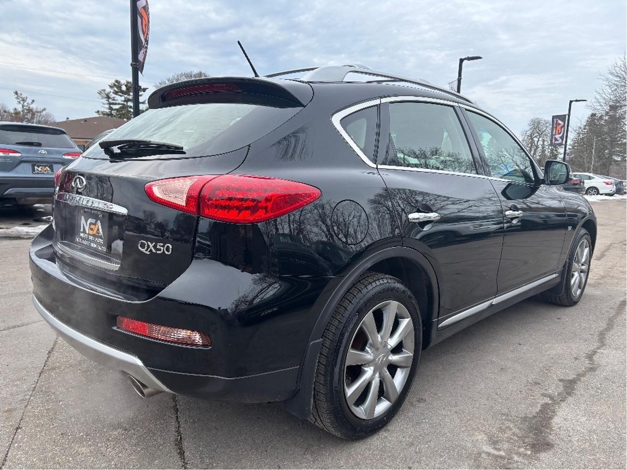 2017 Infiniti QX50 BASE Photo