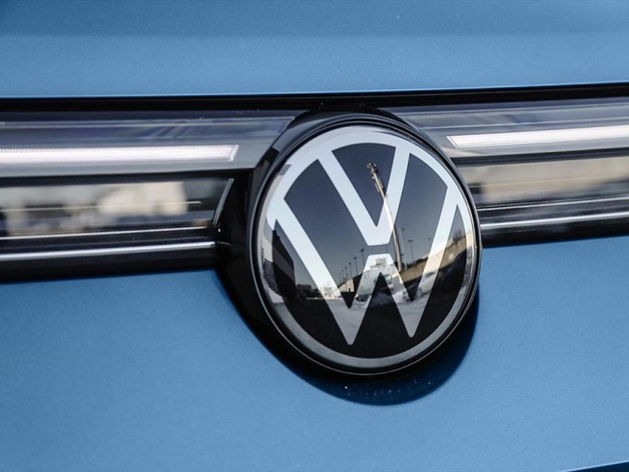 2026 Volkswagen Taos Comfortline Black Edition Photo