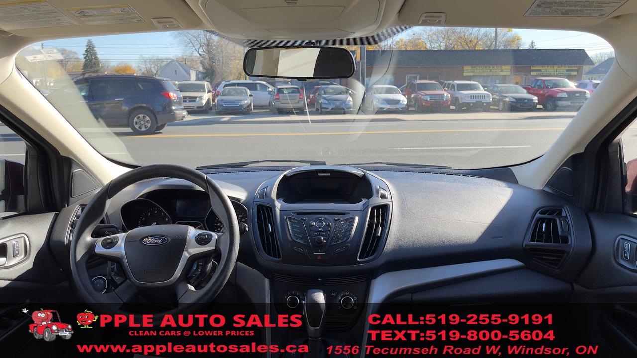 2014 Ford Escape SE Photo