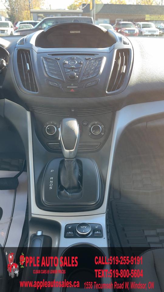 2014 Ford Escape SE Photo
